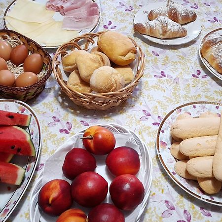 Su Fassoi Cabras Acomodação com café da manhã Exterior foto