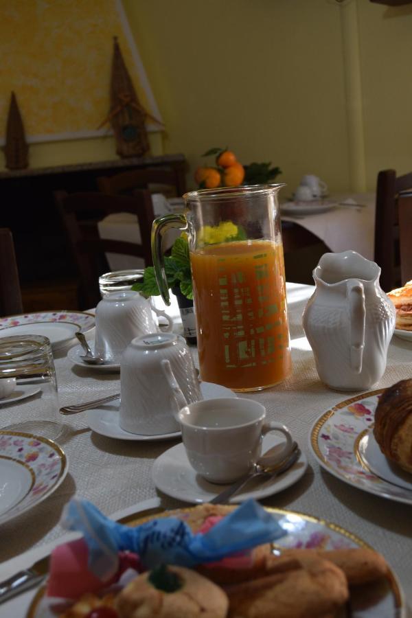 Su Fassoi Cabras Acomodação com café da manhã Exterior foto