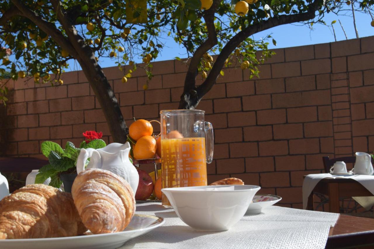 Su Fassoi Cabras Acomodação com café da manhã Exterior foto