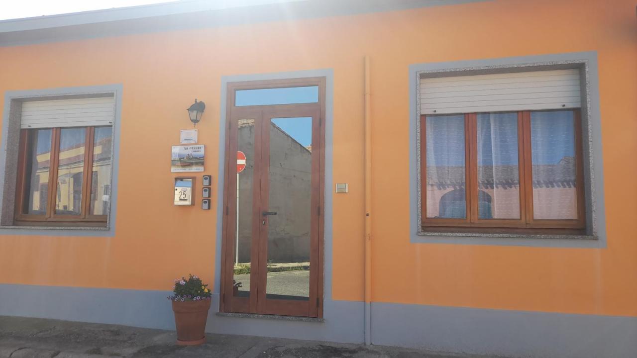 Su Fassoi Cabras Acomodação com café da manhã Exterior foto