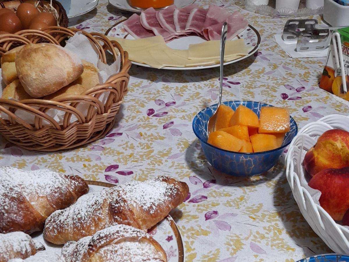 Su Fassoi Cabras Acomodação com café da manhã Exterior foto
